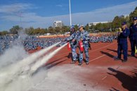 全校六千余名新生接受消防安全知识培训