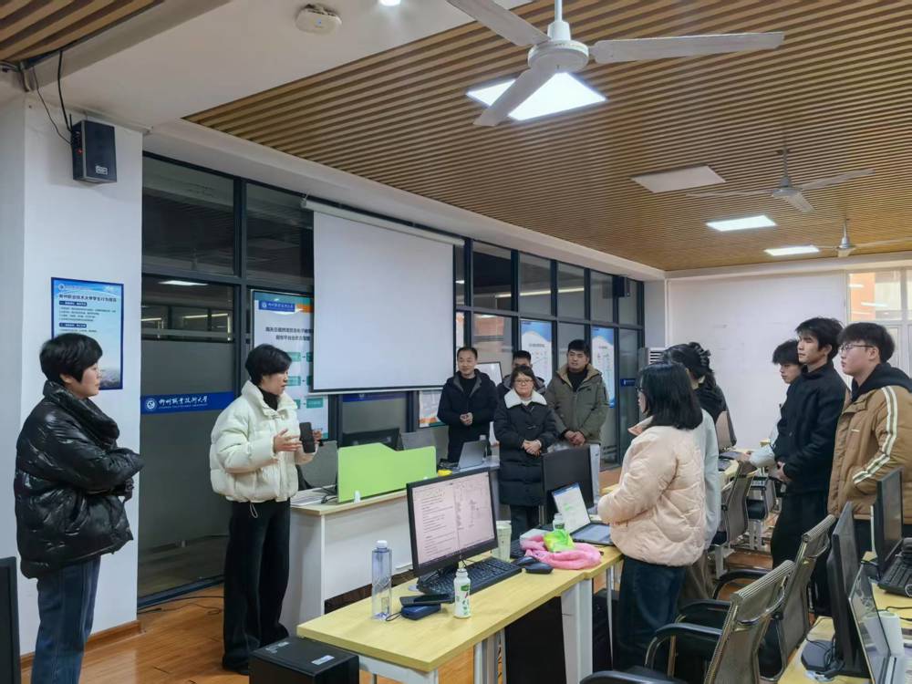 学院领导看望智慧物流赛项集训备赛师生