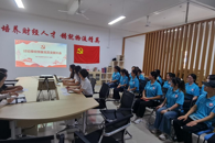 财经与物流管理学院学生第二党支部召开预备党员接收大会