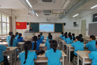 财经与物流管理学院学生第二党支部召开预备党员转正大会