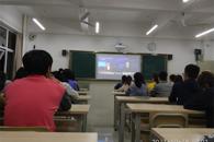 财经与物流管理学院学生党支部组织学生党员观看十九大新闻