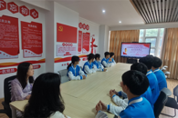 财物学院党总支学生二支部在“一站式”学生社区开展主题党日活动