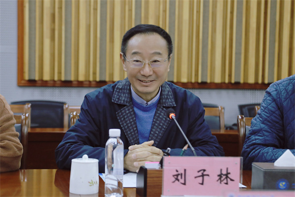 我校党委书记刘子林讲话