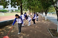 电子信息工程学院开展春季校园清扫志愿服务行动