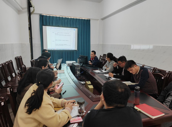 第2小组计算机类专业融合小组研讨现场