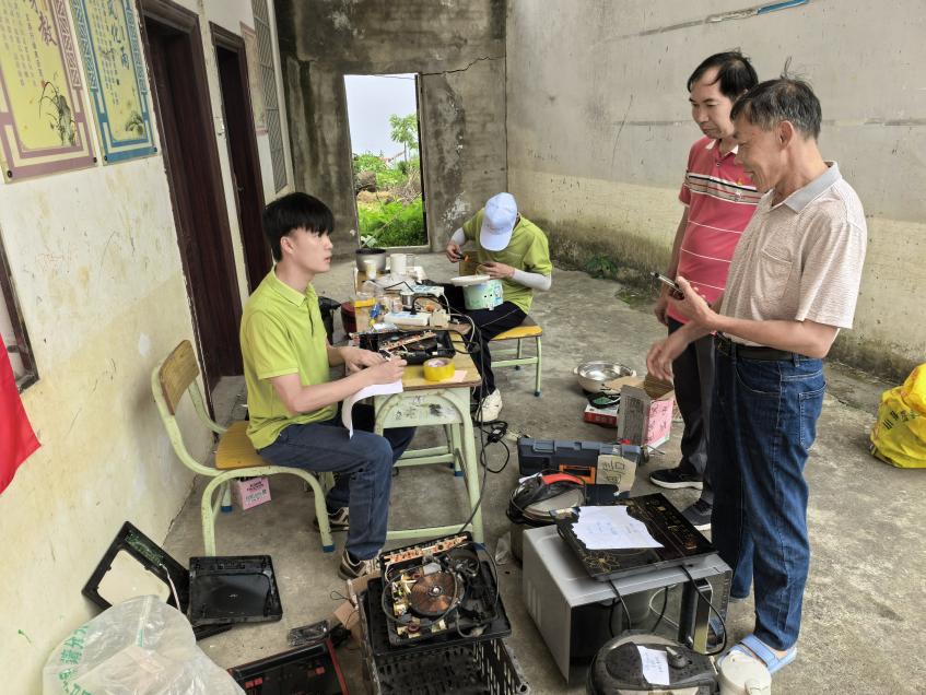 5d0127a7796a2a407987d193c0b4f40e