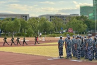 铭记历史守初心 踔厉奋发向未来——电子信息工程学院举行新学期主题升旗仪式