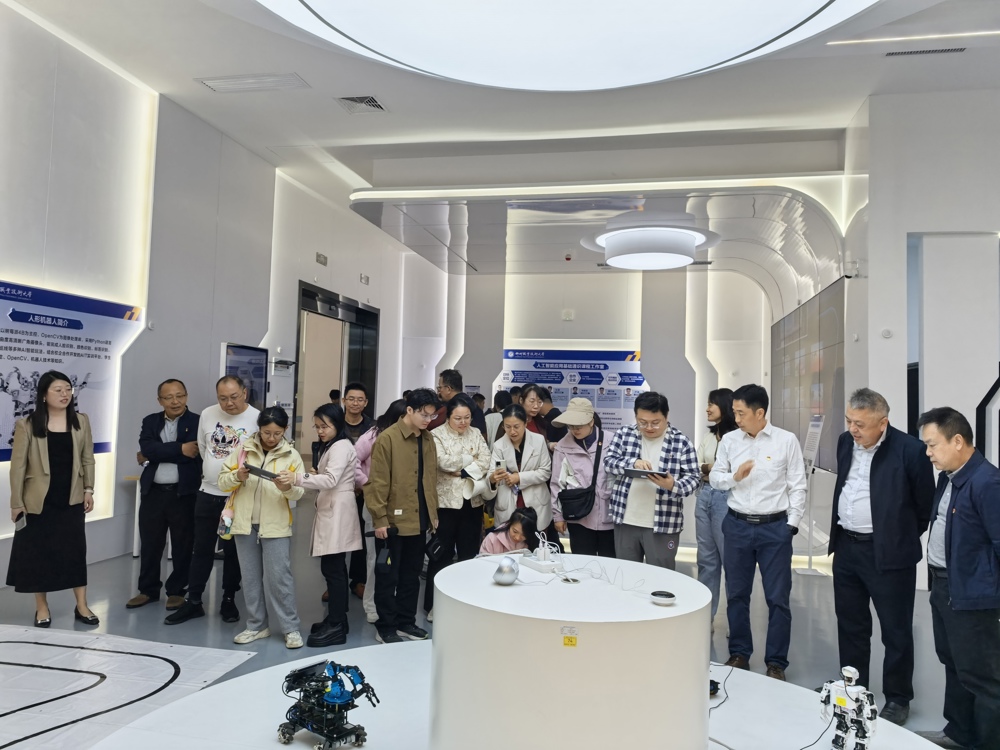 微信图片_20251023171352_259_66 微信图片_20251023171352_259_66