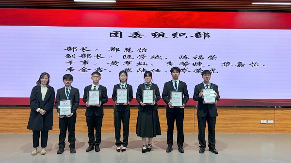 6f063524c6a2bdfdf8ef23da47e7bdb7