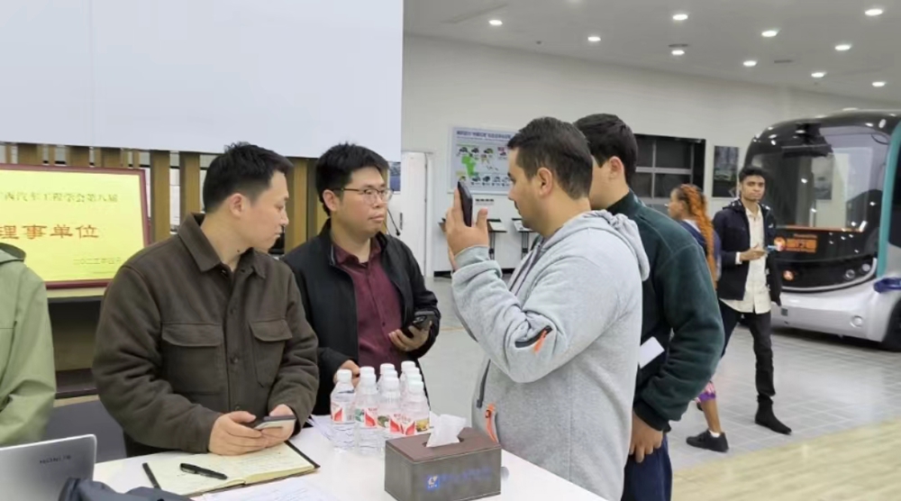 7fbc96cc51851b6fa3fa004e8d47aa4