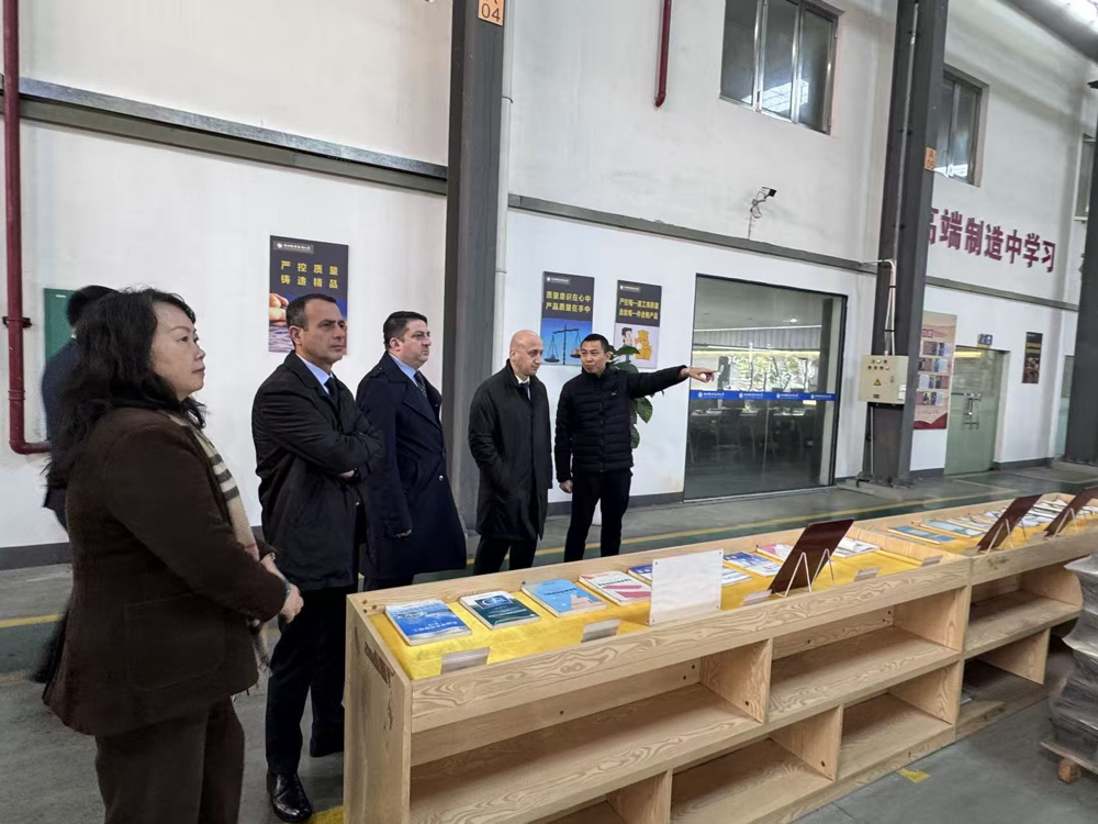 参观我校实训中心