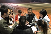 400余名志愿者在第20届校运会的整体表现可圈可点 