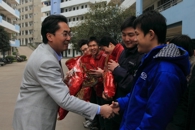 新春慰问 温暖赤子心——学院开展留校学生新春慰问活动