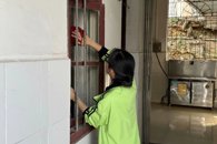 环境与食品工程学院开展“弘扬雷锋精神，共建美丽校园”志愿服务活动