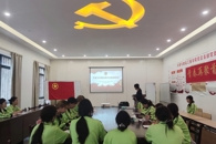 环境与食品工程学院举行2025年新发展团员入团仪式