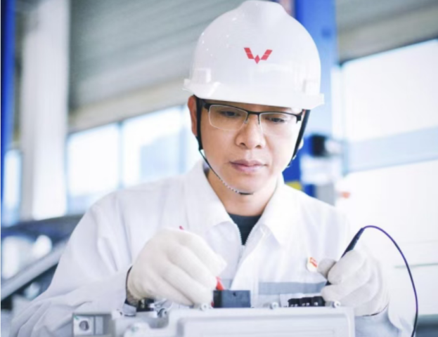 喜讯：我校优秀毕业生陈显鑫成为国家级技能大师