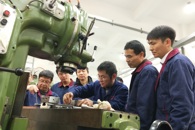 机电工程学院开展普通机床加工综合实践培训