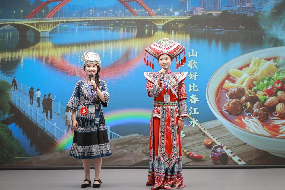 特等奖获得者、大学生选手 苏琳、陈柳鑫