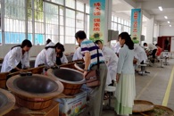 环境与食品工程学院应邀参加横县职业教育中心“职业教育活动周”活动