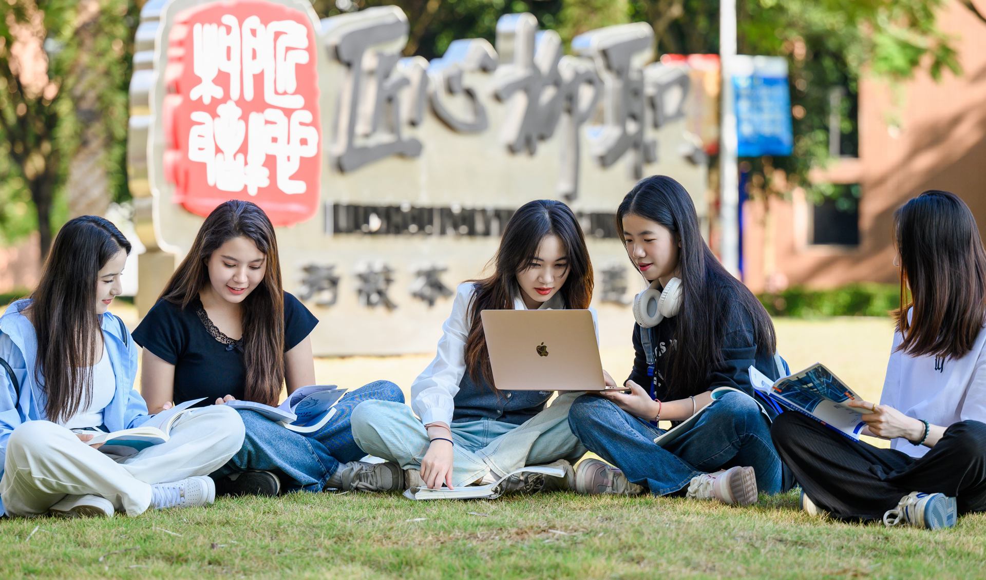 在匠心柳职前的学生