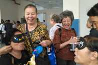 全校离退休教职工共度重阳节