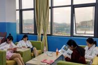 官塘校区举办“阅读马拉松”活动