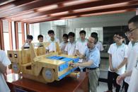 我校迎来柳州第六中学、二职校师生入校体验职教风采