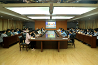 我校组织干部师生集中观看纪念五四运动100周年大会直播