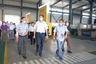 柳州市人大常委会领导莅临我校调研