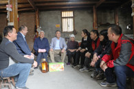 学校组织离任驻村工作队员开展“回头看回头访回头帮”活动