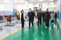 自治区政府副主席黄俊华莅临我校调研