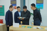 自治区党委宣传部领导到我校调研