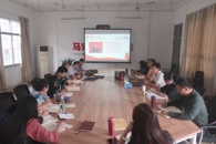 校党委直属六支部开展“不忘初心，铸魂育人”主题党课学习