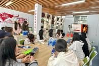 贸易与旅游管理学院开展 "传承雷锋精神 践行青春使命" 志愿服务活动