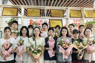 贸易与旅游管理学院开展母亲节花束DIY活动