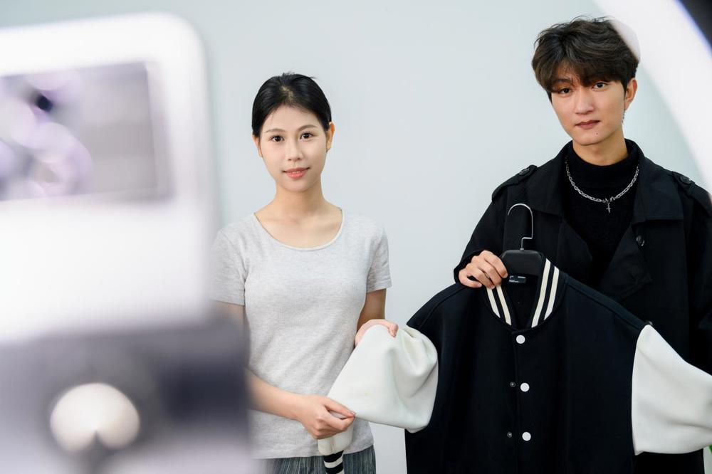 C:/Users/Acer/Downloads/_cgi-bin_mmwebwx-bin_webwxgetmsgimg__&MsgID=7663457496488621224&skey=@crypt_a58a81aa_a090d5861adb9de097c2d3d5694b6f1c&mmweb_appid=wx_webfilehelper.jpg_cgi-bin_mmwebwx-bin_webwxgetmsgimg__&MsgID=7663457496488621224&skey=@crypt_a58a81aa_a090d5861adb9de097c2d3d5694b6f1c&mmweb_appid=wx_webfilehelper