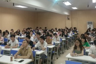 贸易与旅游管理学院请来名导游到校做讲座