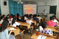 贸易与旅游管理学院党日活动看《巡视利?！?强化警示教育