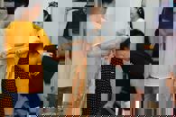 贸易与旅游管理学院学生第一党支部开展“毕业生宿舍清扫”党日活动