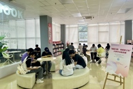 图书馆开展“品味书香 享阅读之乐”共读半小时活动