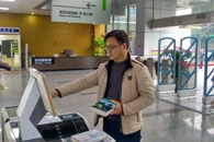 校领导考察图书馆建设项目实施情况