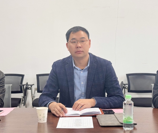 邱福明出席调研会