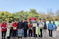 我校为“健康柳职”星级宿舍颁发流动红旗和奖品