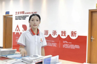 艺术学院开展毕业生党员“诵读党报强信念，青春向党启新程”主题朗读活动