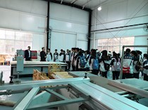 艺术学院实训教学基地迎来柳州市九中学子走访参观